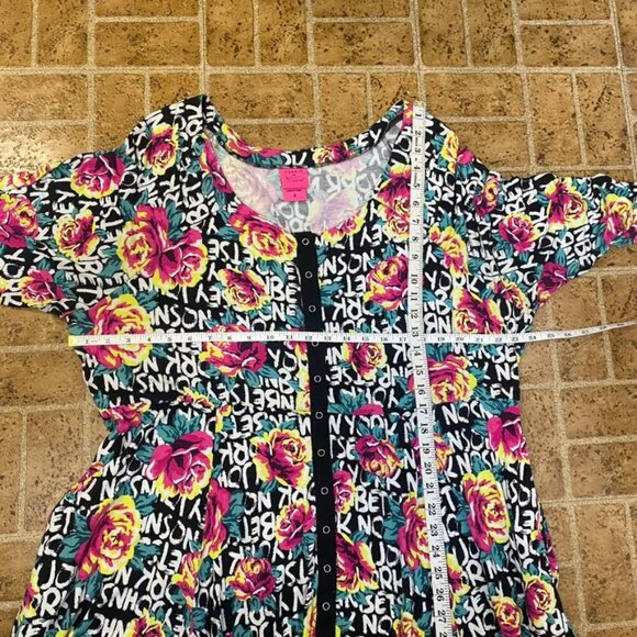 Torrid Betsy Johnson Floral Snap Front Babydoll Dress - Picture 12 of 13